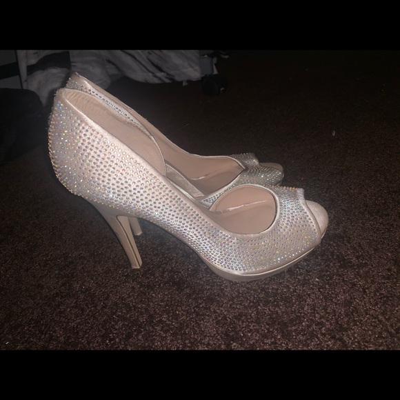 Call it spring heels - Picture 3 of 3